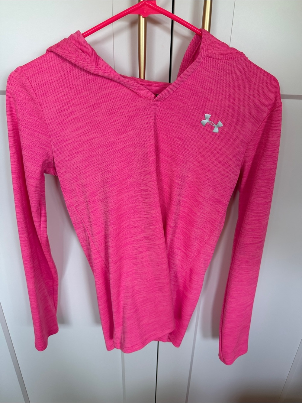 Under Armour Hot Pink Long-Sleeve Hooded Performance Shirt